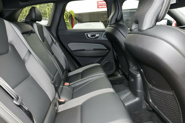 2022 MY23 Volvo XC60 UZ Recharge Ultimate T8 Plug-in Hybrid SUV Image 7