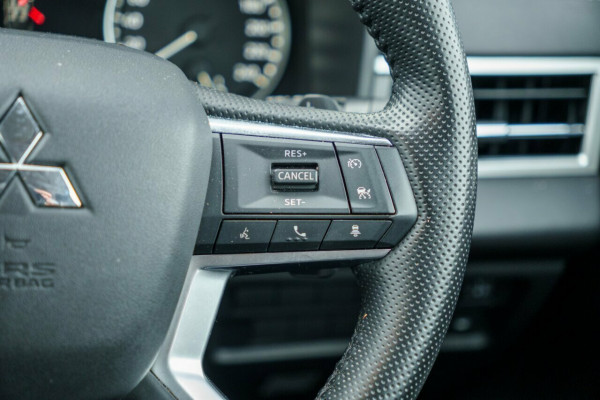 2024 Mitsubishi Outlander ZM LS SUV Image 12