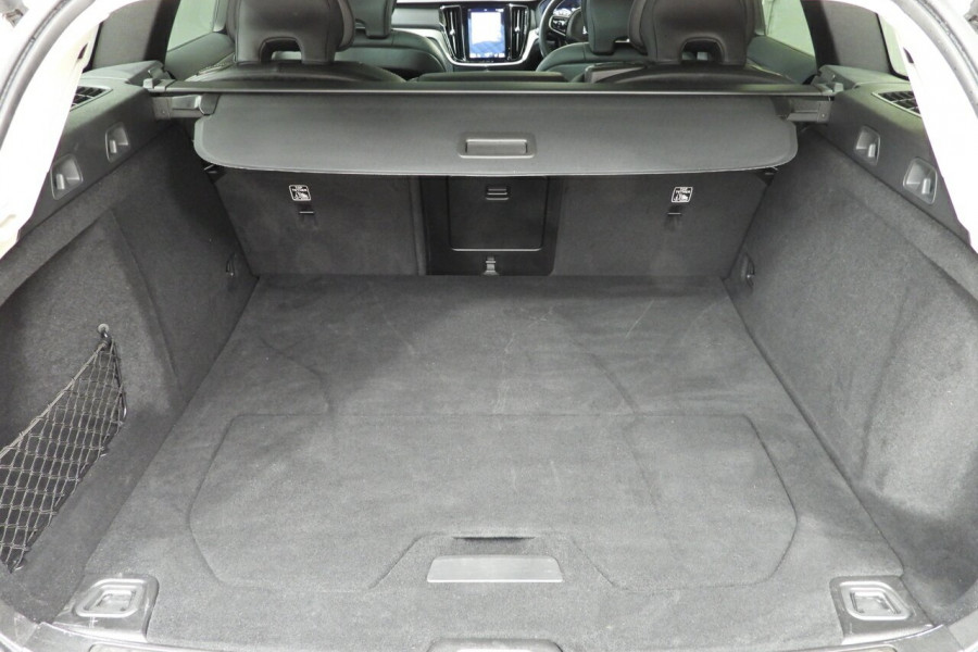 2021 MY22 Volvo V60 Cross Country Z Series B5 Convertible Image 8