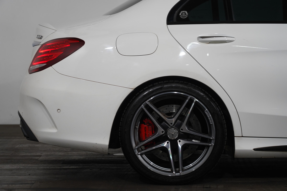 2017 Mercedes-Benz C 63 S Sedan Image 6