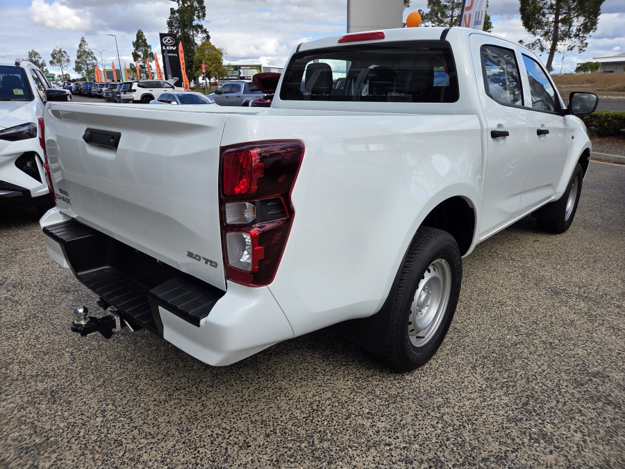 2025 MY25.5 Isuzu D-MAX RG SX High Ride Ute Image 3