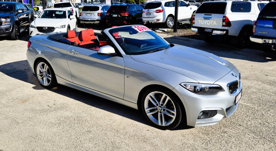 2015 BMW 2 Series F23 Turbo 220i M Sport Convertible Image 9