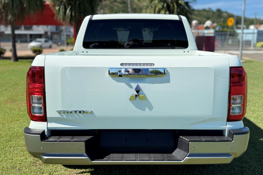 2025 Mitsubishi Triton MV GLX+ Ute Image 7