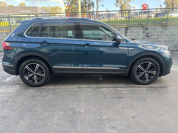 2021 MY22 Volkswagen Tiguan 5N 110TSI Life SUV image 2