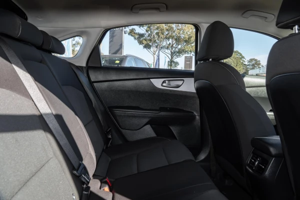 2024 Kia Cerato BD S Hatch Image 9