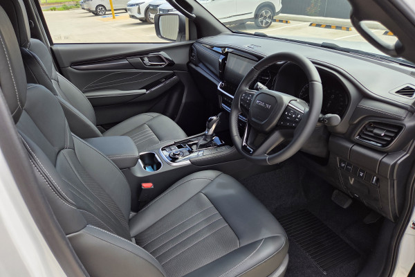 2025 MY25.5 Isuzu MU-X RJ LS-T SUV Image 9