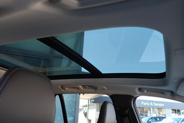 2025 Volvo XC90 L Series Ultra B5 Bright SUV Image 19