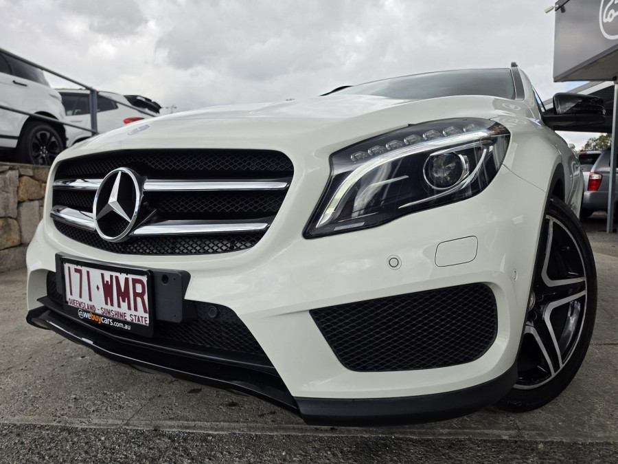 2016 Mercedes-Benz GLA-Class X156 GLA180 SUV Image 2
