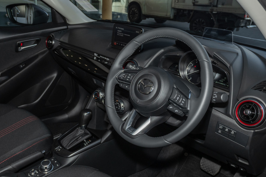 2025 Mazda 2 DJ Series G15 Evolve Hatch Image 6