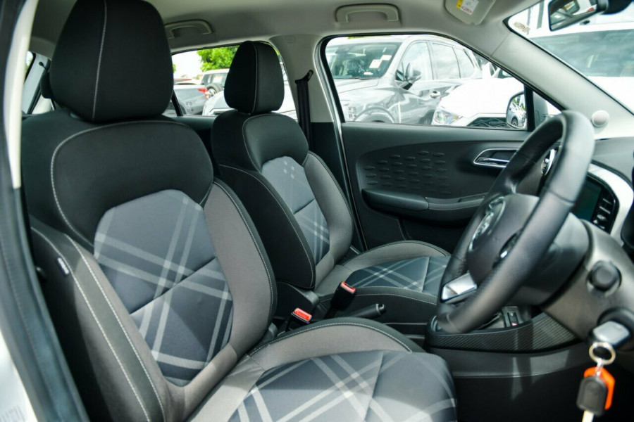 2023 MG MG3 SZP1 Core Hatch Image 18