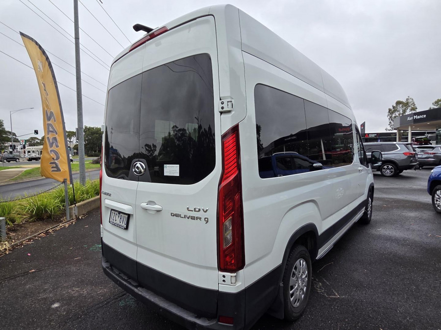 2023 LDV Deliver 9  LWB Van Image 7