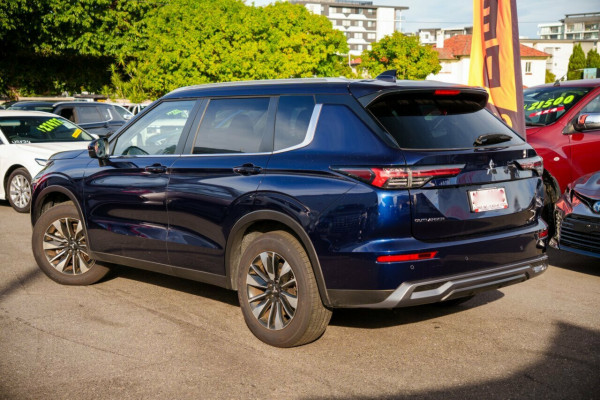 2025 Mitsubishi Outlander ZM LS SUV Image 2