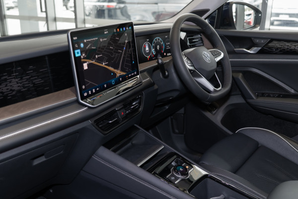 2025 MY26 Volkswagen Tayron R4 150TSI Elegance SUV Image 8