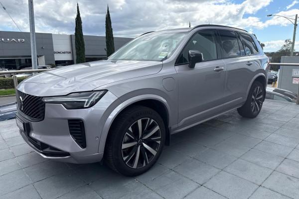 2025 Volvo XC90 L Series Ultra T8 Plug-In Hybrid SUV