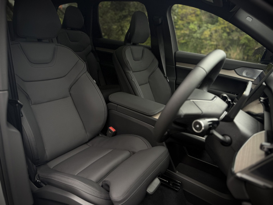 2026 Volvo EX90 No Series Ultra Twin Motor Performance SUV Image 14