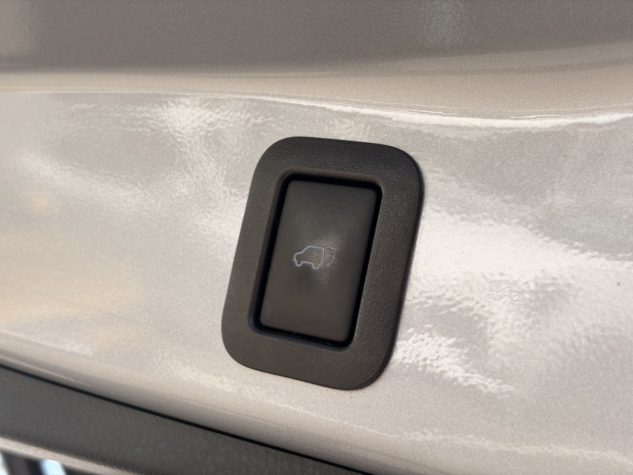 2018 Toyota Kluger GSU50R Grande SUV Image 9