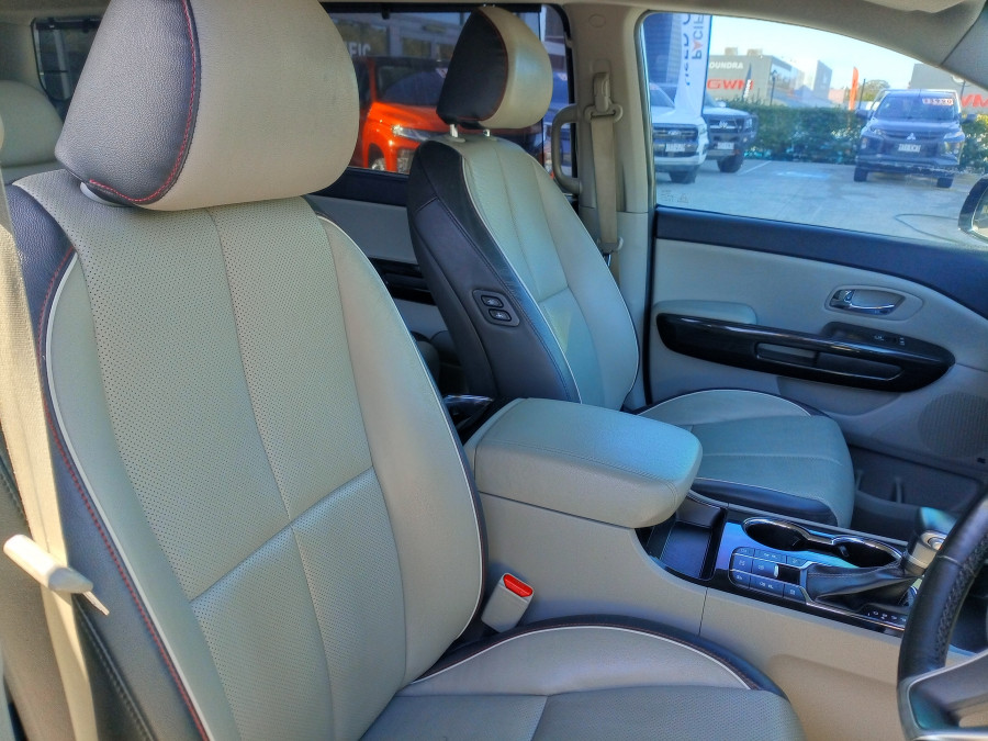 2019 Kia Carnival YP Platinum Van Image 17