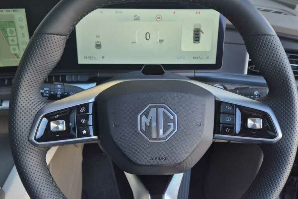 2025 MG QS IS31 Essence SUV Image 18