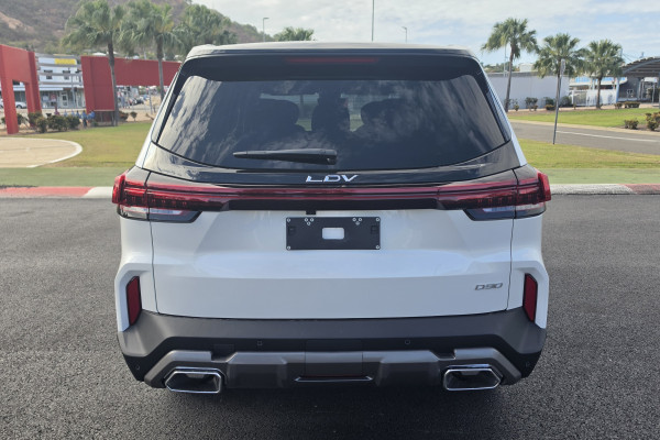 2026 MY25 LDV D90 SV9A Executive SUV Image 10