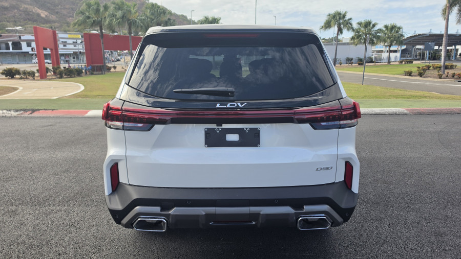 2026 MY25 LDV D90 SV9A Executive SUV Image 10