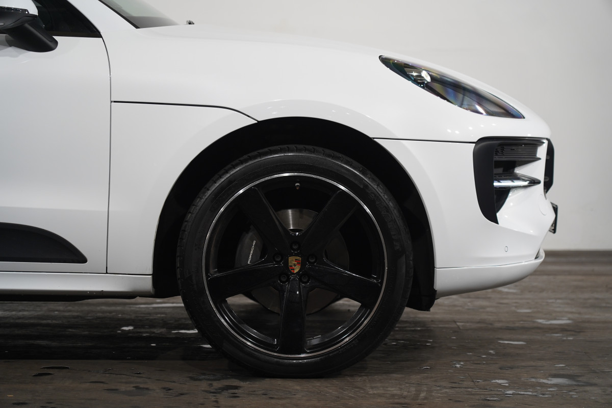 2019 Porsche Macan SUV Image 5