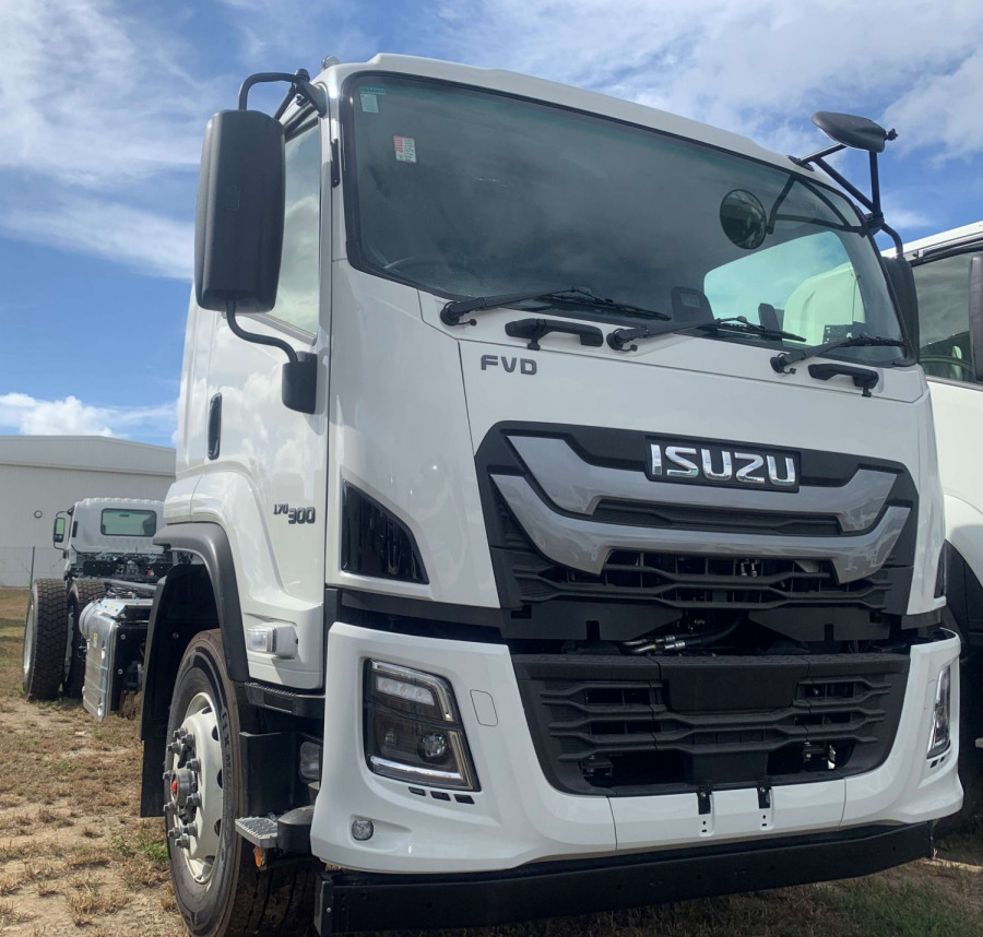 2026 Isuzu FVD 170-300 AT R60 Cab Chassis Image 1