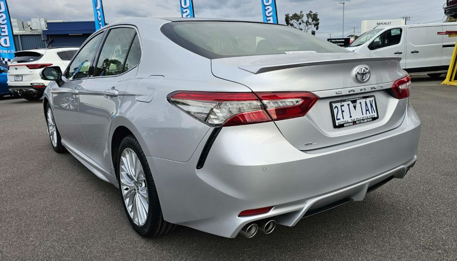 2018 Toyota Camry AXVH71R SL Sedan Image 8