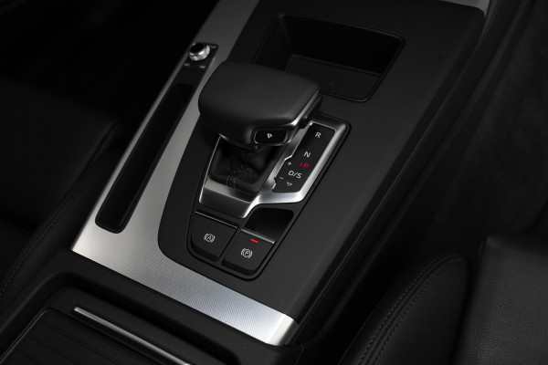 2025 Audi Q5 FY 55 TFSI e S Line SUV image 15