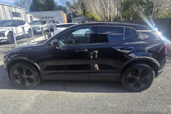 2026 MY27 Volvo EX30 Cross Country  P8 SUV Image 4