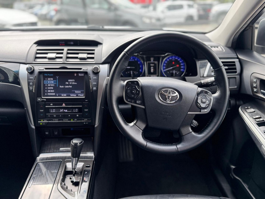 2017 Toyota Aurion GSV50R Presara Sedan Image 12