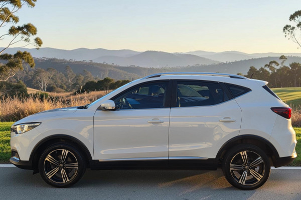 2021 MG ZS AZS1 Essence SUV Image 4