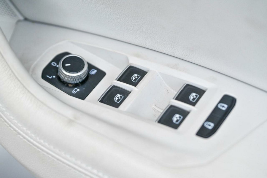 2022 Volkswagen Touareg CR 210TDI Elegance SUV Image 7