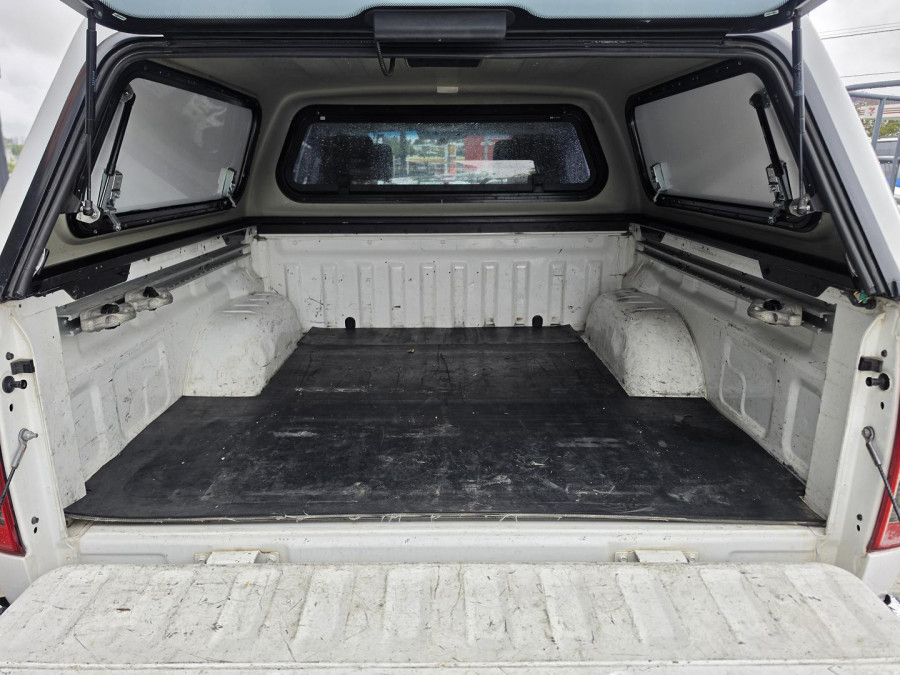 2011 Nissan Navara D40 ST Ute Image 17