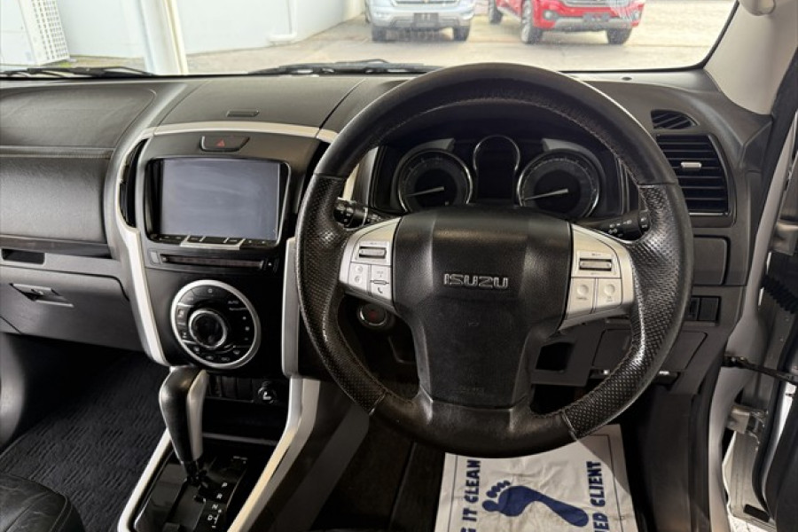 2017 Isuzu MU-X LS-T SUV Image 16