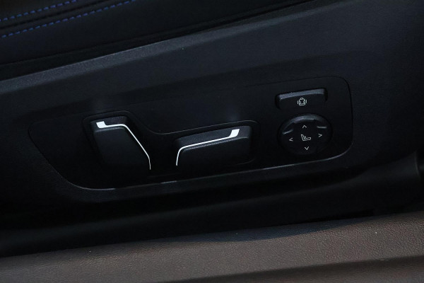 2025 BMW 2 Series G42 230i M Sport Coupe image 12
