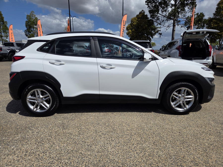 2021 Hyundai KONA OS.V4  SUV Image 2