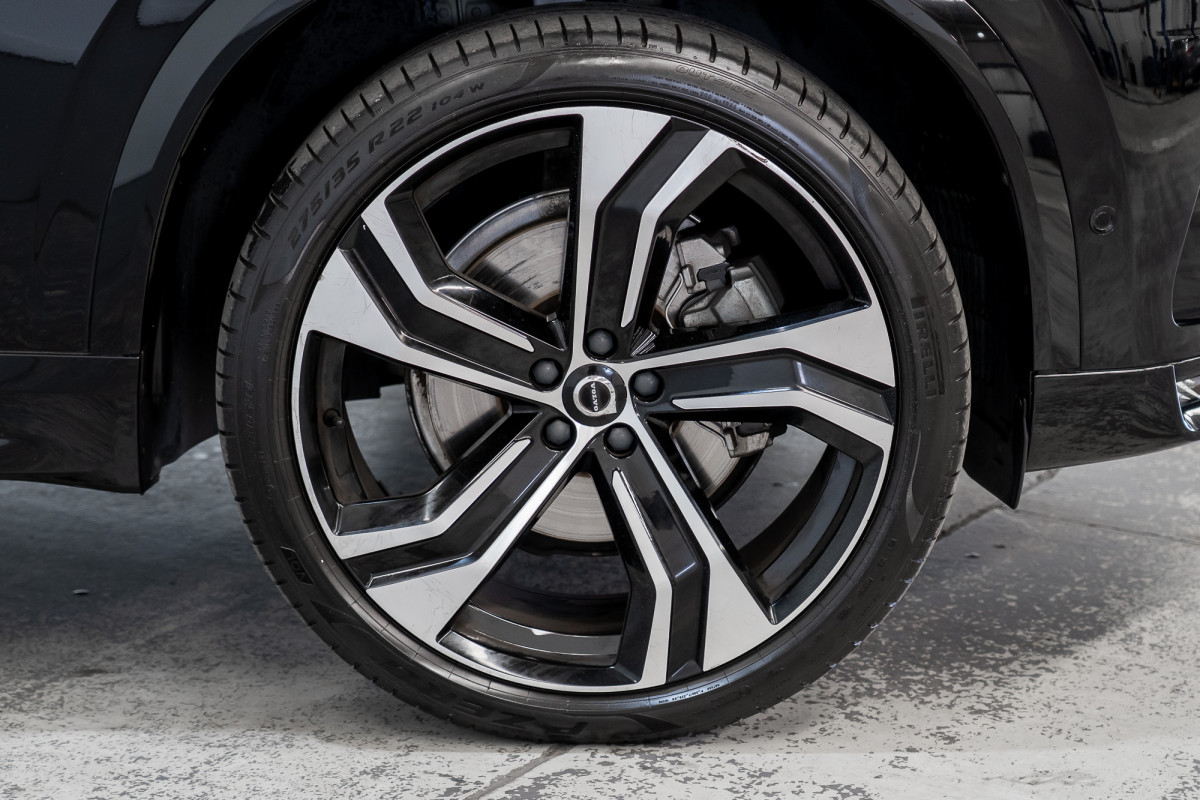 2021 Volvo XC90 T6 R-Design (Awd) SUV Image 5
