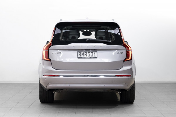 2025 Volvo XC90 L Series Ultra B5 Bright SUV Image 7