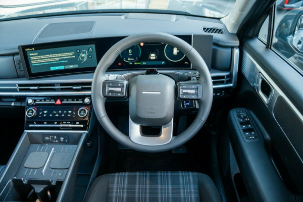 2025 Hyundai Santa Fe MX5.V1 Hybrid SUV Image 11