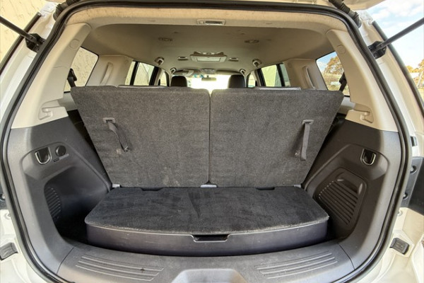 2016 MY15.5 Isuzu MU-X LS-T SUV Image 13
