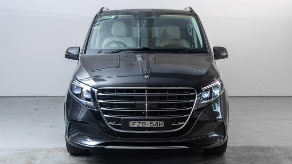 2025 Mercedes-Benz V-Class 447 V300 Exclusive People Mover image 2