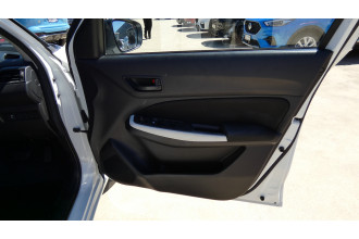 2023 Suzuki Swift AZ SERIES II GL NAVI Hatch