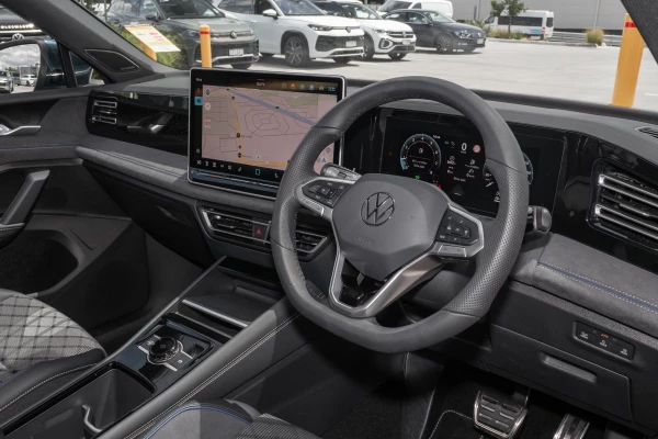 2026 Volkswagen Tiguan CT 150TSI R-Line SUV Image 6