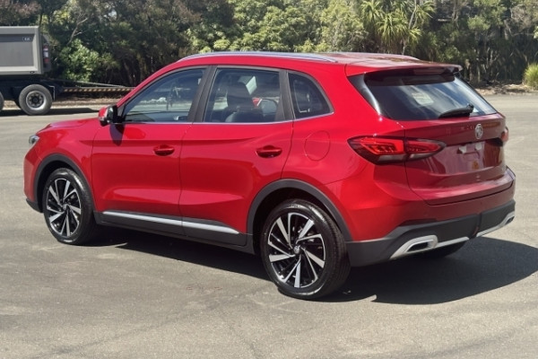 2025 MG ZS ZS32 Essence Turbo SUV