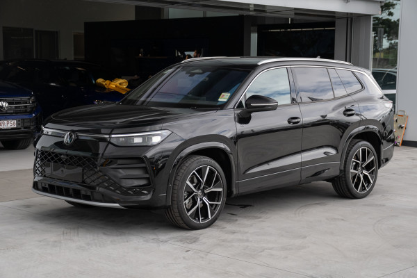 2025 Volkswagen Tayron R4 195TSI R-Line SUV Image 3