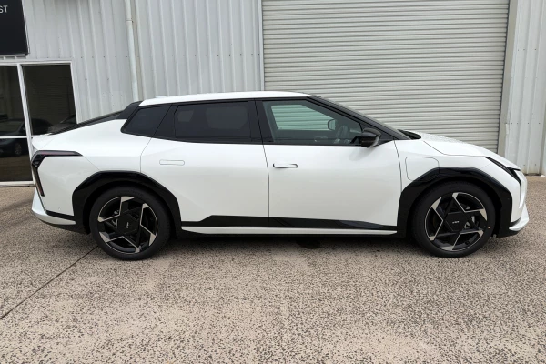 2026 Kia EV4  GT-Line Long Range Sedan Image 8