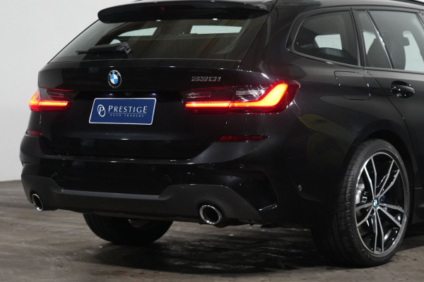 2022 BMW 3 Series 30i M Sport Touring SUV image 8
