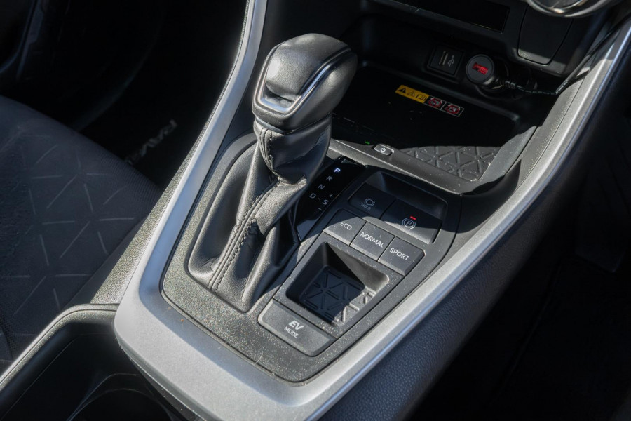 2025 Toyota RAV4 AXAH52R GXL SUV Image 14