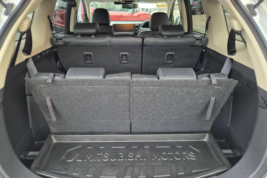 2020 MY21 Mitsubishi Outlander ZL LS SUV Image 13