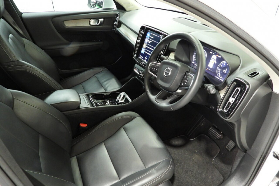 2018 MY19 Volvo XC40 XZ T4 Inscription SUV Image 14